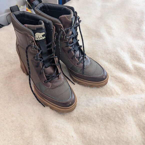 Sorel Brex Heel Lace Bootie 39.5 9.5 W - Picture 1 of 5